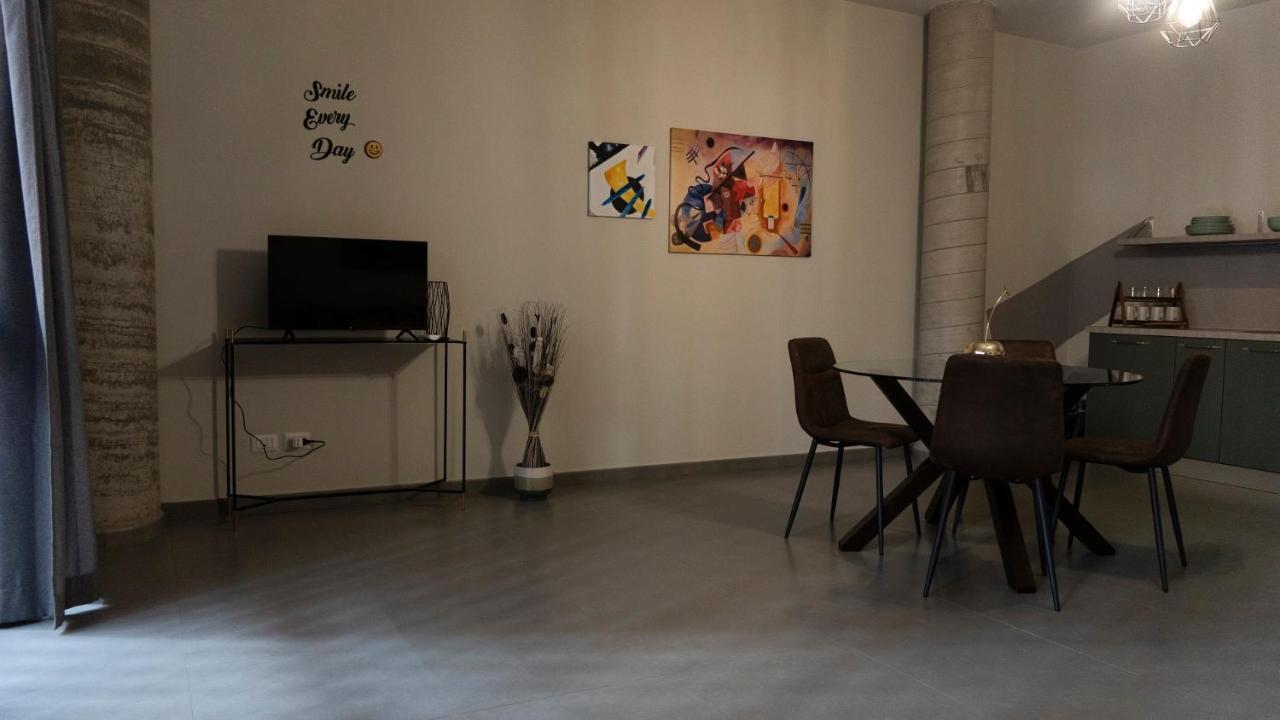 Etna Suite Design Apartments Катания Экстерьер фото